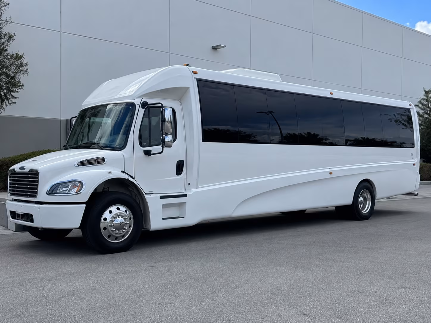 alexandria party bus rental 2