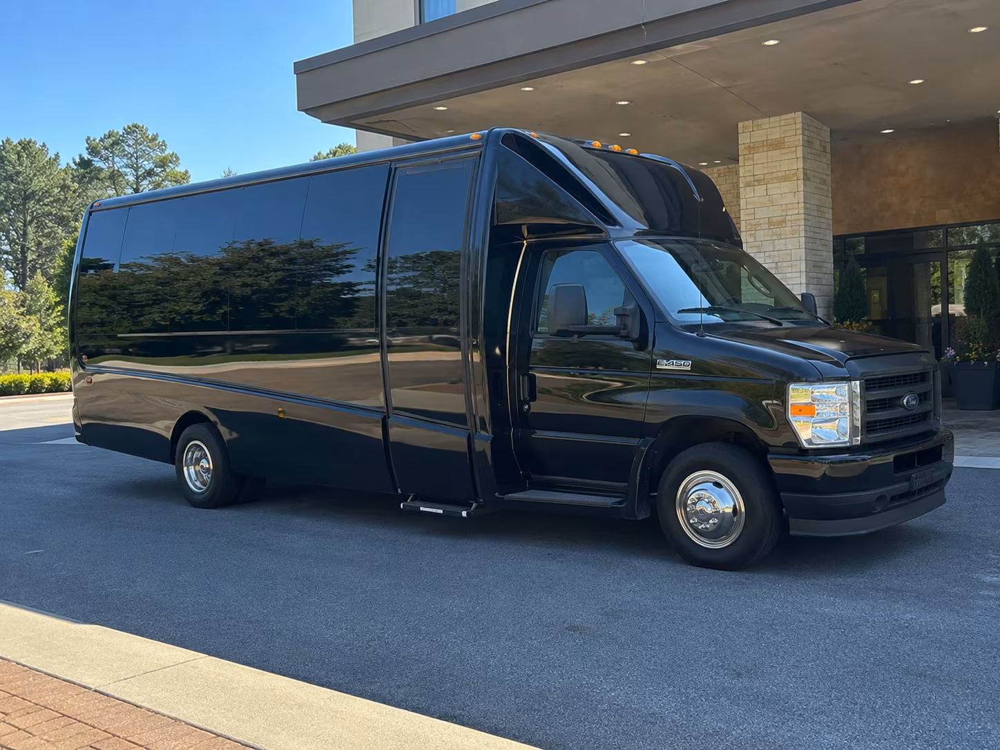 alexandria wine tour brewery transportation onboard seating