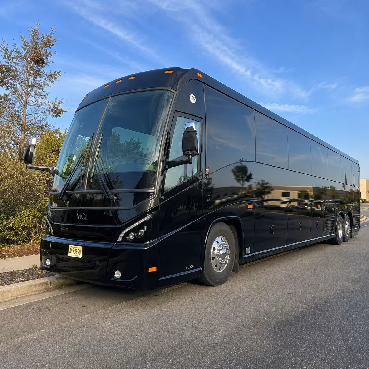 alexandriacharterbusservices com is ready to help you plan trips to williamsburg charlottesville and the shenandoah valley