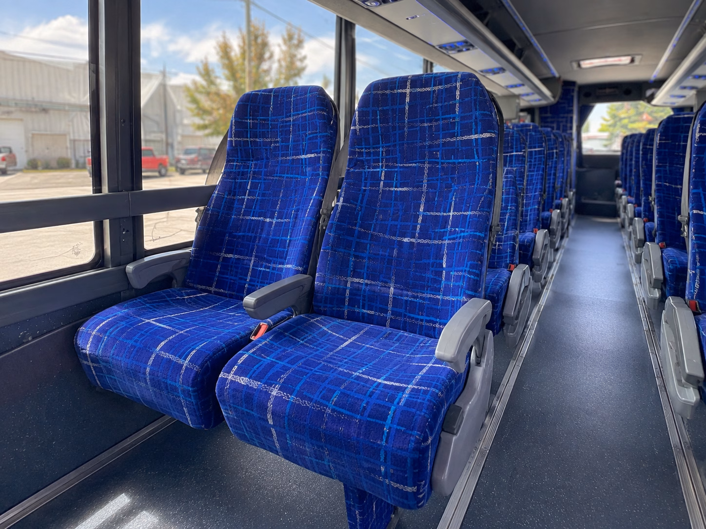 reach middleburg delaplane and fauquier county wineries with the right sized bus